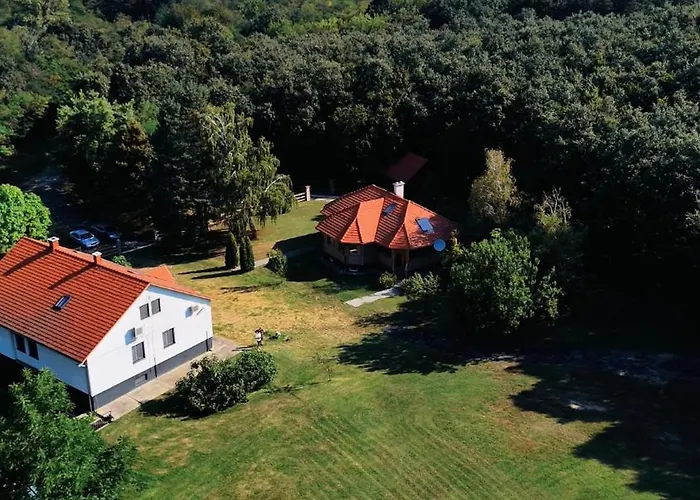Pusztahaus Pusztavam Διαμέρισμα *